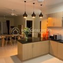 Beautiful 4 bedroom apartment newly renovated