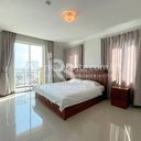 4-BEDROOM PENTHOUSE APARTMENT FOR RENT!