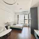 Studio room for rent Price : 400$/month  Location: Monivong Blvd, BKK3