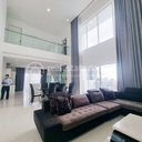 6 Bedrooms Deluxe Penthouse Apartment For Rent In Chamkarmorn, Phnom Penh