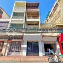 A flat (4 floors) near the old market and Preah Angdoung hospital.
