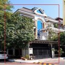 Twin Villa (Corner of 2 flats) in Borey Vimean Phnom Penh 598 (Vimean PhnomPenh) St. HE Chea Sophara (598) urgently needed for sale