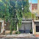 Flat (3 floors) near Boko bus stop and Mao Setong road