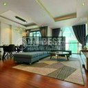 Beautiful 3BR Apartment with Swimming Pool and Gym for Rent in Phnom Penh - Toul Tumpoung 