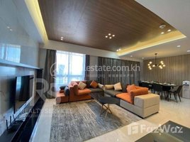 4 Bedroom Condo for rent at FOUR-BEDROOM CONDO FOR RENT!, Boeng Keng Kang Ti Muoy