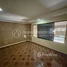 2 Bedroom Shophouse for sale in Phnom Penh Autonomous Port, Srah Chak, Voat Phnum