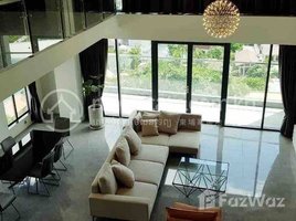 2 Bedroom Apartment for rent at MODERN | SPACIOUS &HIGH CLASS PENTHOUSE | SERVICED APARTMENT | FOR LEASE | FULLY FURNISHED, Boeng Kak Ti Muoy, Tuol Kouk, Phnom Penh, Cambodia
