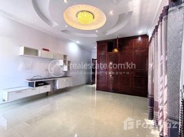 7 Bedroom Apartment for sale at Stunning Flat for Sale in BKK 3, Tuol Svay Prey Ti Muoy