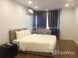 2 Bedroom Apartment for rent at 2Bedrooms Rent $1200 Chamkarmon Tonle Bassac, Tonle Basak