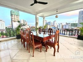 4 បន្ទប់គេង អាផាតមិន for rent at TS1780 - Nice Penthouse 4 BR for Rent in BKK1 area, Tuol Svay Prey Ti Muoy, ចំការមន