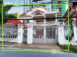 5 Bedroom Villa for rent in Moha Montrei Pagoda, Olympic, Tuol Svay Prey Ti Muoy