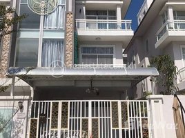 5 Bedroom Villa for sale in Saensokh, Phnom Penh, Tuek Thla, Saensokh