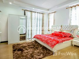 2 បន្ទប់គេង អាផាតមិន for rent at Two bedroom apartment for rent and location good, Tuol Tumpung Ti Muoy