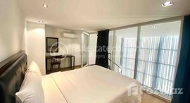 Available Units at Duplex two bedrooms Rent $1000 Chamkarmon bkk3