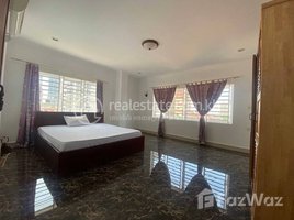 ស្ទូឌីយោ អាផាតមិន for rent at Very cheap Two bedroom for rent near independent moment, Chakto Mukh, ដូនពេញ