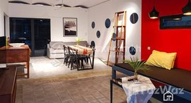 មានបន្ទប់ទំនេរនៅ TS1793 - Best Renovated House 1 Bedroom for Rent in Daun Penh area with Terrace