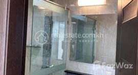 មានបន្ទប់ទំនេរនៅ Three bedroom for rent at Decastle bkk1