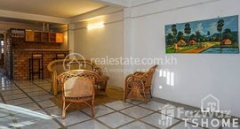 មានបន្ទប់ទំនេរនៅ TS1347A - Low-Cost Renovated 1 Bedroom for Rent in Toul Tompoung area