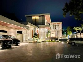 7 Bedroom Villa for sale in Preaek Aeng, Chbar Ampov, Preaek Aeng