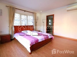 3 Bedroom Apartment for rent at 𝟑 𝐁𝐞𝐝𝐫𝐨𝐨𝐦 𝐀𝐩𝐚𝐫𝐭𝐦𝐞𝐧𝐭 𝐅𝐨𝐫 𝐑𝐞𝐧𝐭 𝐈𝐧 𝐂𝐡𝐚𝐤𝐭𝐨𝐦𝐮𝐤, Voat Phnum, Doun Penh