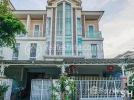 4 Bedroom House for rent in Cambodia Railway Station, Srah Chak, Voat Phnum