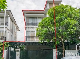 4 Bedroom House for sale in Preah Ket Mealea Hospital, Srah Chak, Chrouy Changvar