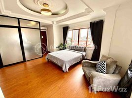 Studio Apartment for rent at Penthouse three bedroom for rent at Bkk1, Boeng Keng Kang Ti Muoy