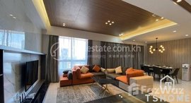 មានបន្ទប់ទំនេរនៅ TS1646D - Spacious Penthouse 4 Bedrooms Condo for Rent in BKK1 area