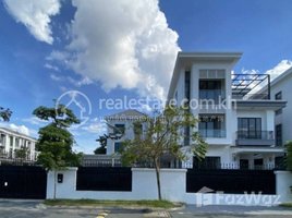 6 Bedroom Apartment for rent at VILLA FOR RENT!, Chak Angrae Leu, Mean Chey