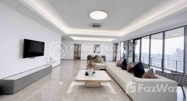 មានបន្ទប់ទំនេរនៅ Sky villa High Class Service Apartmet