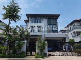6 Bedroom Villa for sale in Kamplerng Kouch Kanong Circle, Srah Chak, Tuol Sangke