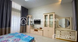 មានបន្ទប់ទំនេរនៅ Townhouse cheap rent big four room near Aeon Phase II