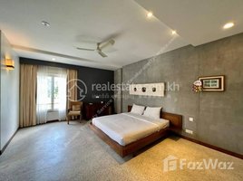 2 បន្ទប់គេង អាផាតមិន for rent at Enchanting 2 Bedrooms Serviced Apartment For Rent in BKK1, សង្កាត់ទន្លេបាសាក់