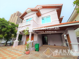 4 Bedroom Apartment for rent at BOREY HOUSE FOR RENT-TONLE BASSAC, Tonle Basak, Chamkar Mon