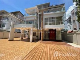 6 Bedroom Villa for rent in Mey Hong Transport Co., Ltd, Boeng Kak Ti Muoy, Boeng Kak Ti Pir