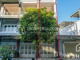 4 Bedroom Apartment for rent at TS1329 - Townhouse for Rent in Sen Sok area, Voat Phnum, Doun Penh