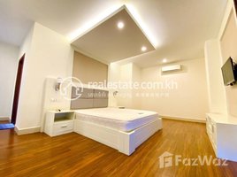 2 Bedroom Apartment for rent at Rent Phnom Penh Chamkarmon Tuol Svay Prey Ti Muoy 2Rooms 142㎡ $1300, Boeng Tumpun