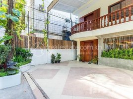 4 Bedroom Condo for rent at Villa for rent Price 2500$ negotiate 4 bedrooms and 5 bathrooms, Tonle Basak, Chamkar Mon