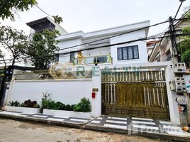 6 Bedroom Villa for sale in Kabko Market, Tonle Basak, Tonle Basak