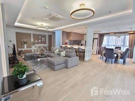 4 Bedroom Apartment for rent at Villa Rent $7900 302m2 Chamkamorn BKK1 4Rooms , Tonle Basak, Chamkar Mon