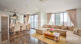 មានបន្ទប់ទំនេរនៅ Commodious 3-Bed Serviced Apartment for Rent in BKK1 