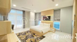 មានបន្ទប់ទំនេរនៅ Brand new 3 Bedroom Apartment for Rent with Gym ,Swimming Pool in Phnom Penh-BKK2