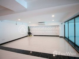 90 SqM Office for rent in Cambodia Railway Station, Srah Chak, Voat Phnum