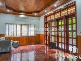 2 Bedroom Apartment for rent at TS1696A - Colonial Style House 2 Bedrooms Big Balcony for Rent in BKK3 area, Tonle Basak