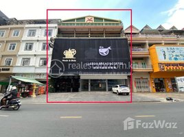 18 Bedroom Shophouse for rent in Cambodia Railway Station, Srah Chak, Voat Phnum