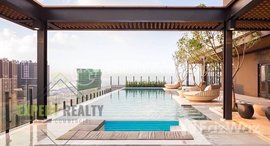មានបន្ទប់ទំនេរនៅ Tonle Bassac Area | $ 3200 / month | 3 Bedroom with Gym and Pool