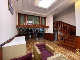 7 Bedroom Apartment for sale at Flat house for sale , Tuol Svay Prey Ti Muoy, Chamkar Mon