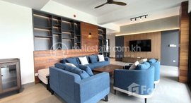 មានបន្ទប់ទំនេរនៅ Luxurious 3 Bedroom Apartment in Tonle Bassac