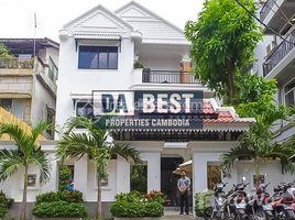 Studio Hotel for rent in Wat Langka, Boeng Keng Kang Ti Muoy, Boeng Keng Kang Ti Muoy