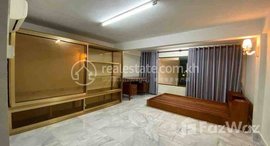 Available Units at Flat house for rent Tuol tompong , 4 bedroom 5 bathrooms